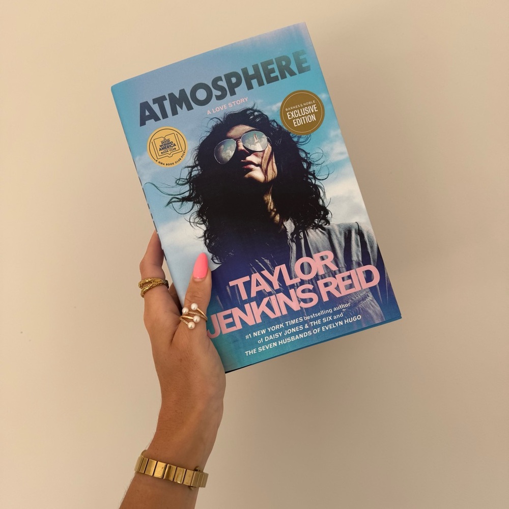 Atmosphere - Book by Taylor Jenkins Reid - Picture 2 of 11